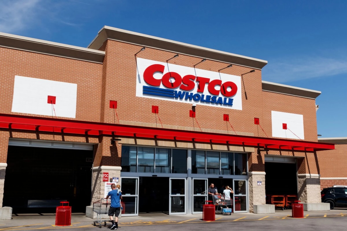 Costco warehouse exterior